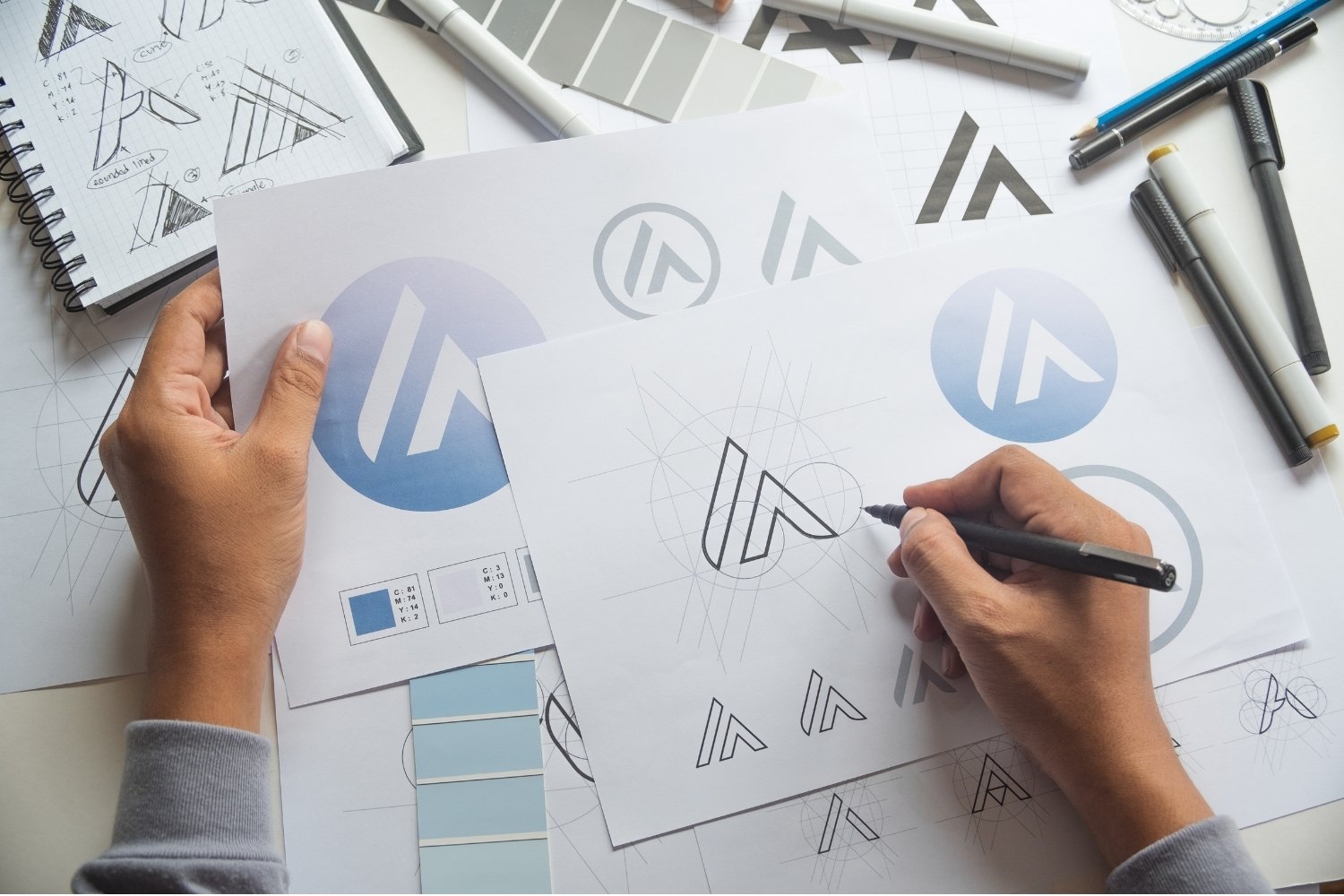 graphic logo designer
